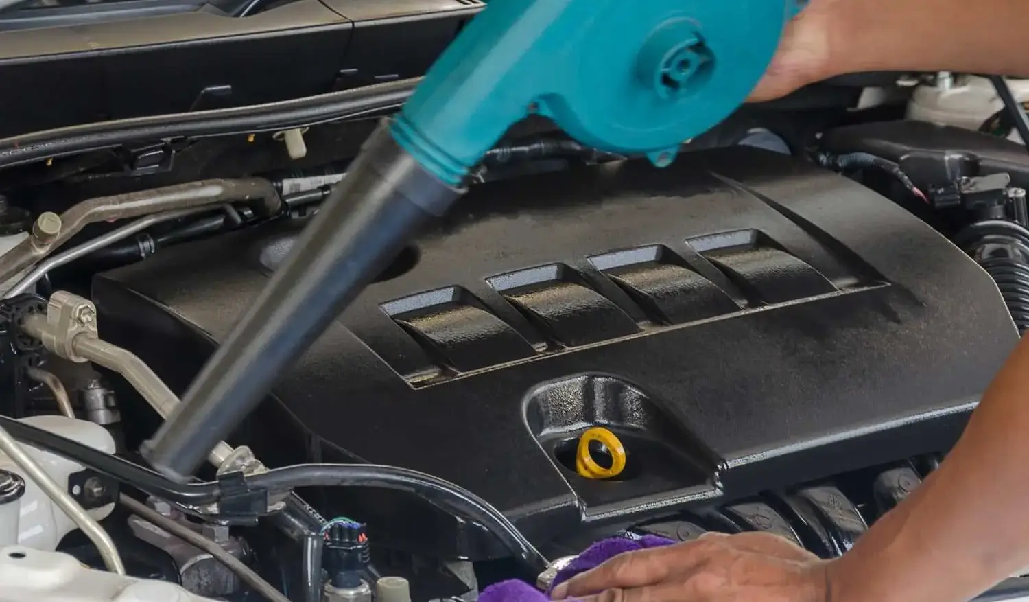 Blowing out debris from engine