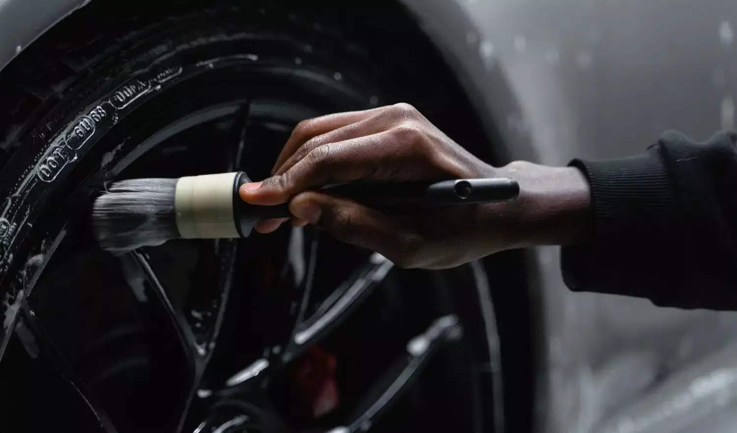 Detailing and cleaning Black Rims