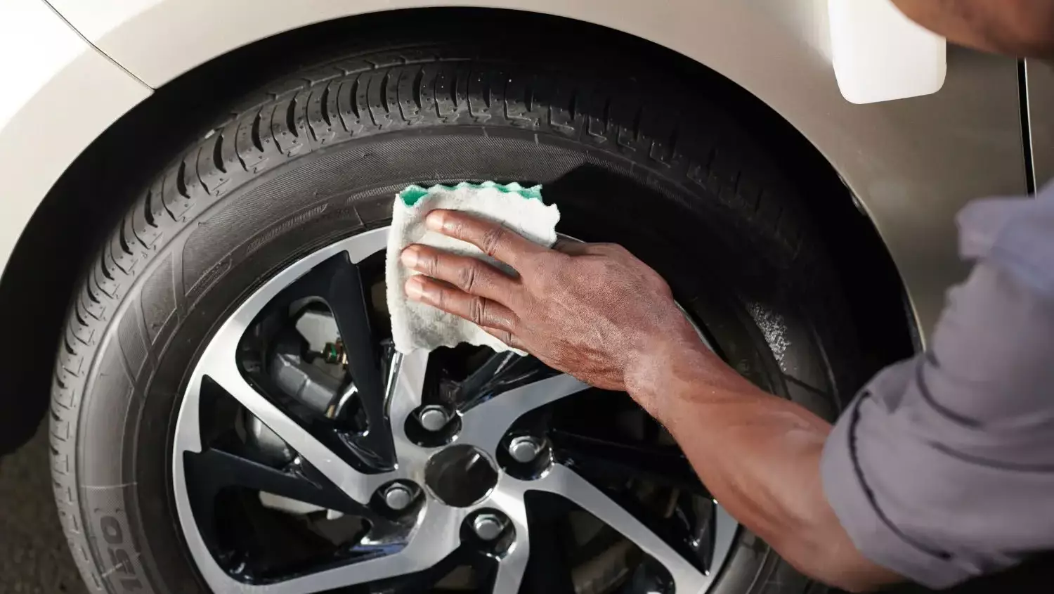 Applying Tire Dressing for a finishing touch